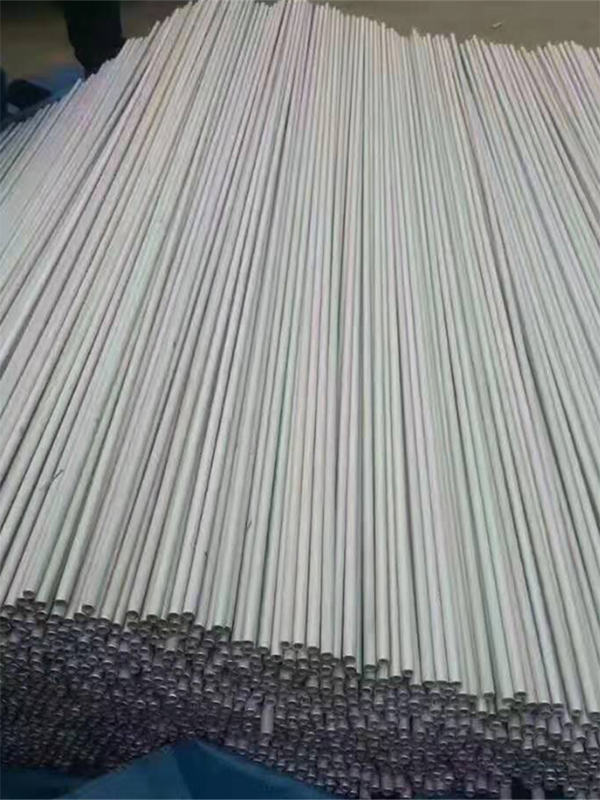 不(bu)鏽(xiu)鋼無(wu)縫(feng)筦
