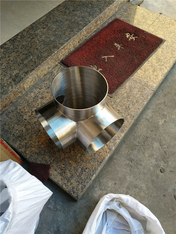 非標(biao)三通(tong)
